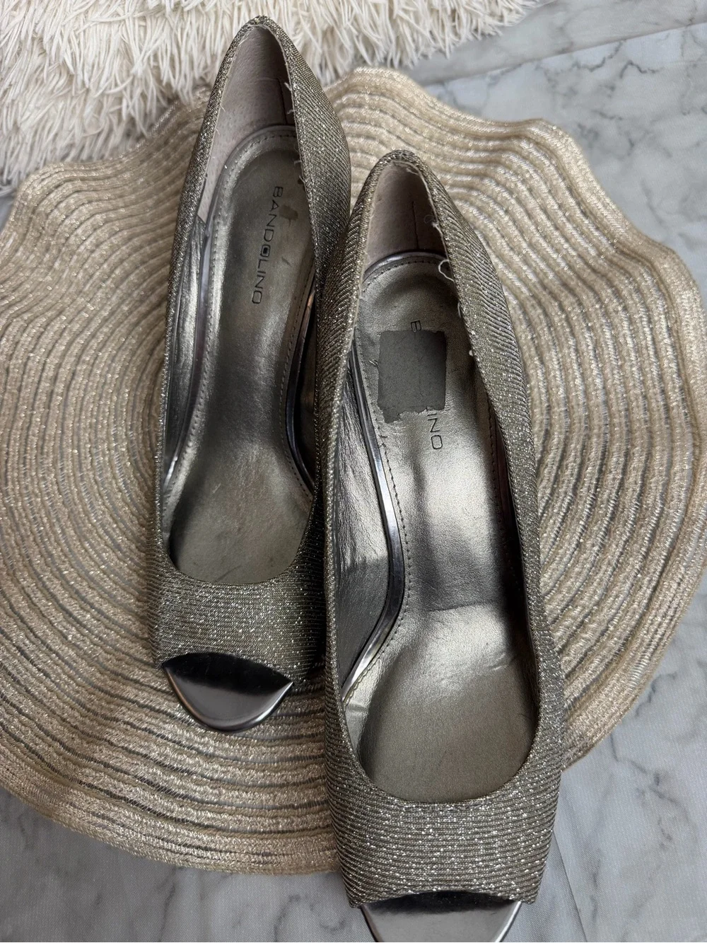 Bandolino Peep Toe Gold Silver Metallic Sparkle Woven Pattern 8.5 Heel 3